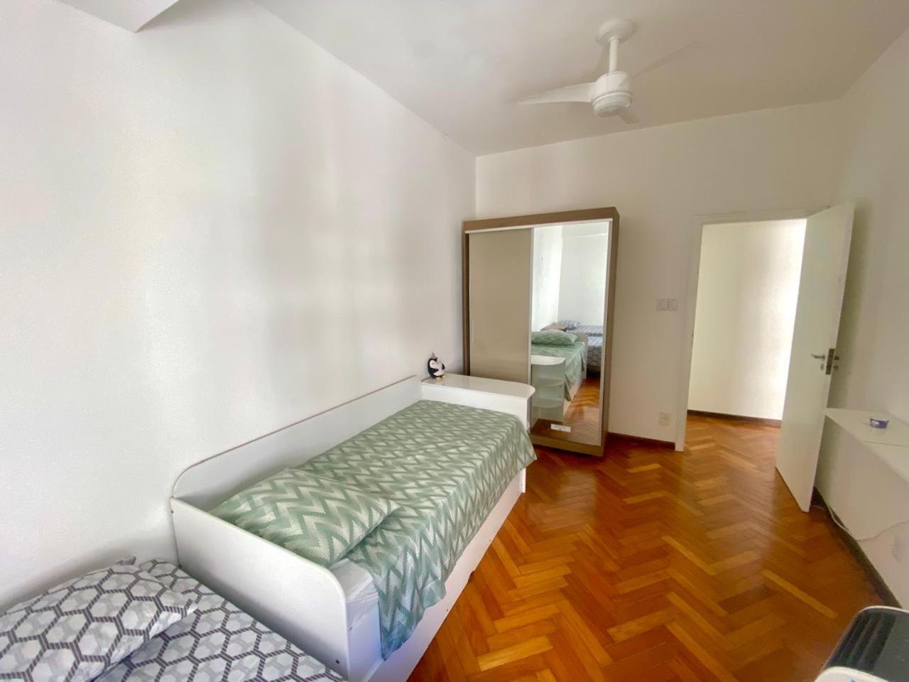 Copacabana-rj 4 Quartos Av Atlantica * Rio de Janeiro